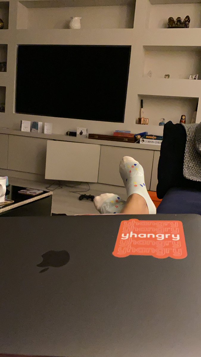 Find yourself work that you are excited to do on #NYE 

<a href="/YhangryChef/">yhangry</a> thank you for being the ultimate dopamine hit 🧠 &amp; 🎁

#homebody #NYE2021