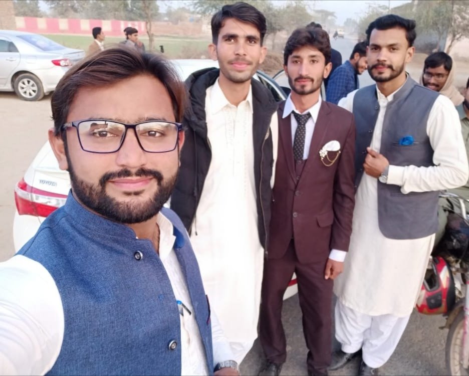 AthAr_ShAni_8's tweet photo. اک نئے سال کی آمد کا سہارہ لے کر
بیت جائیں گے نا جانے #دسمبر کتنے
#GoodByDecember https://t.co/Xl4gcTTfwt