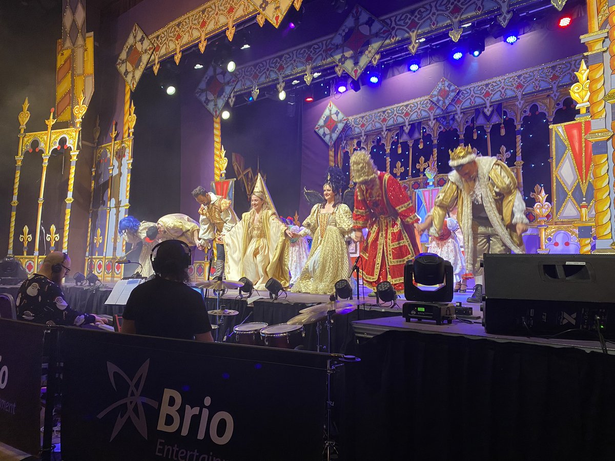 Bifolds Plus tweet media