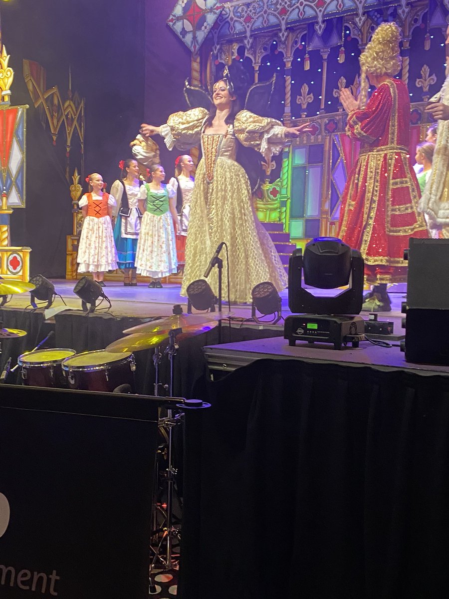 Bifolds Plus tweet media