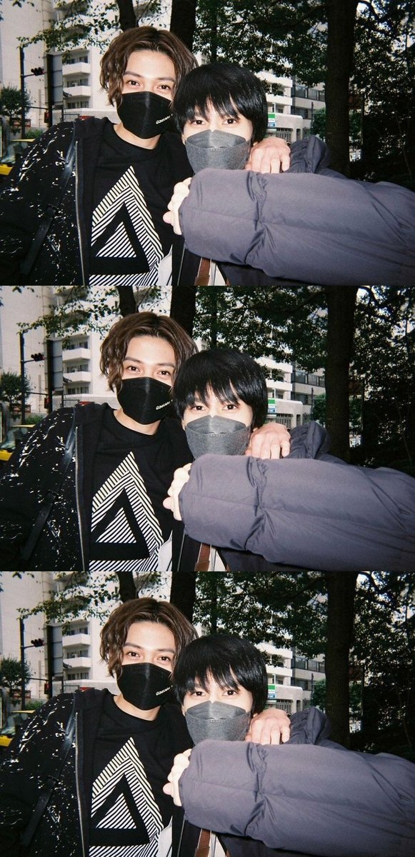 SugarTangTangT's tweet photo. Happy new year!

#美しい彼
#八木勇征
#萩原利久 https://t.co/yYMvJrTlYO