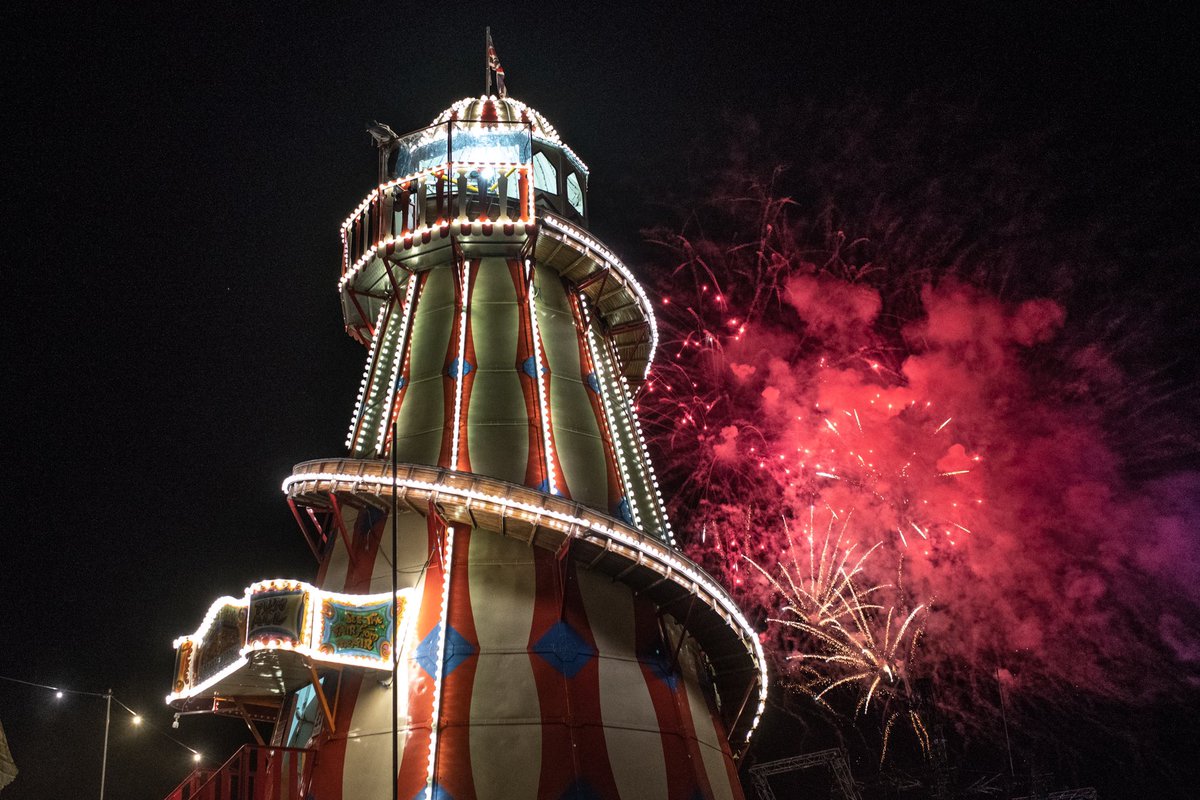 CampBestival's tweet photo. What a year it has been campers! As we reflect on the past 12 months we want to thank the amazing families who joined us with smiling faces &amp; open hearts back in July🌟Without you our world would not be as bright. Wishing you a Happy New Year, we can't wait to see you in 2022🤸✨ https://t.co/1JteeiUYSh