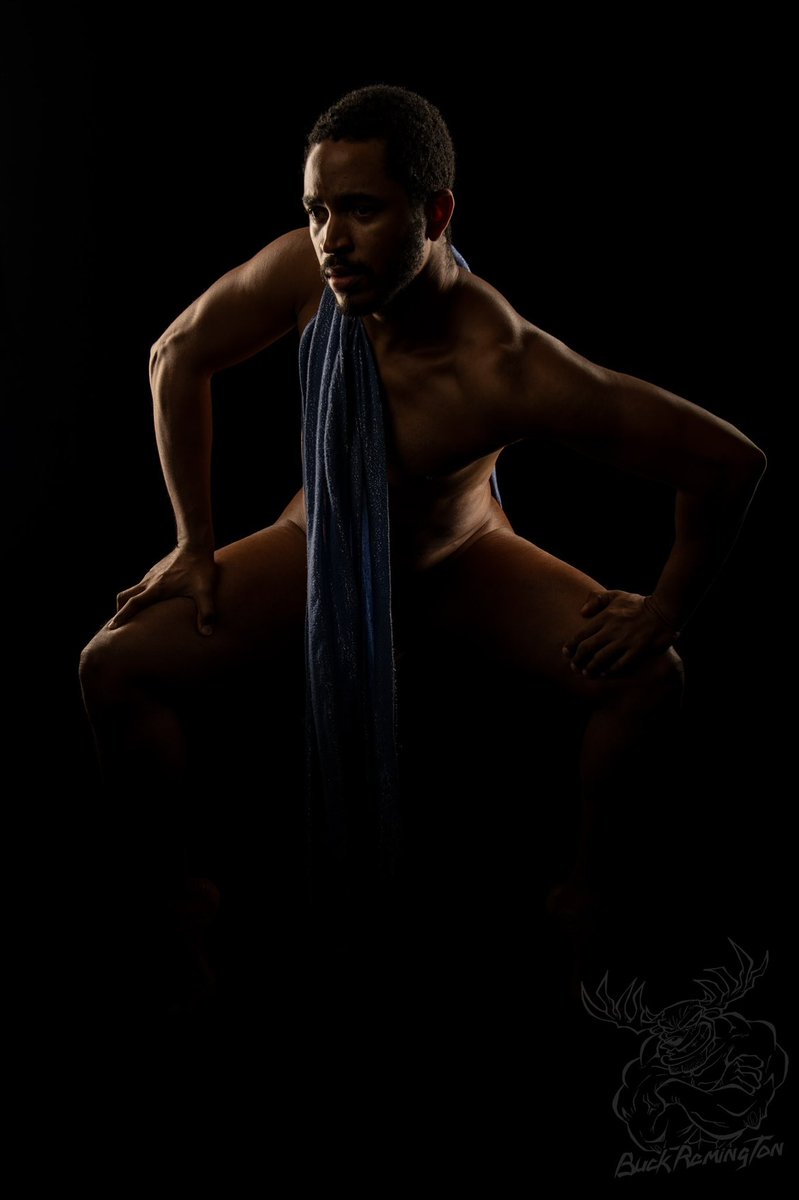 FuquanFerrell's tweet photo. GM all! One of the things I’d like to do more in 2022 is spend more time in front of the camera :-) what do you see for yourself in the new year?! #forfuqssake #modelographer #nft #nftcommunity #nftphotographer #photography #photographer #photooftheday #model #NewYear2022 https://t.co/sUb70CmUgT