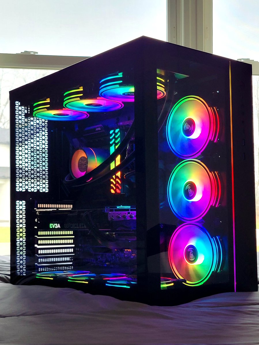 RD_Katrell_22's tweet photo. Thank you @PowerGPU @Jenbear_92 and @SoinDiverse for the work PC. I can't wait to create amazing games with @Unightgaming and @LumboxS ! The future is a colorful one 😎! #splattysadventure https://t.co/AbbvBnqCqD