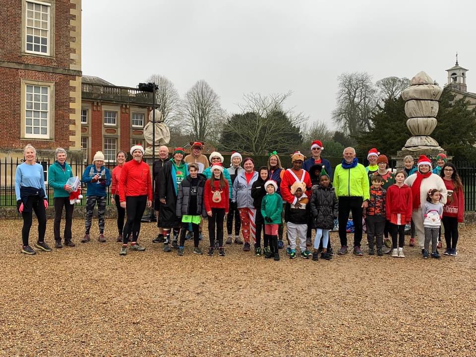WimpoleRunners's tweet photo. @WimpoleEstateNT Having the privilege to run about in a beautiful space with this crazy bunch. https://t.co/qJK92d3tLw