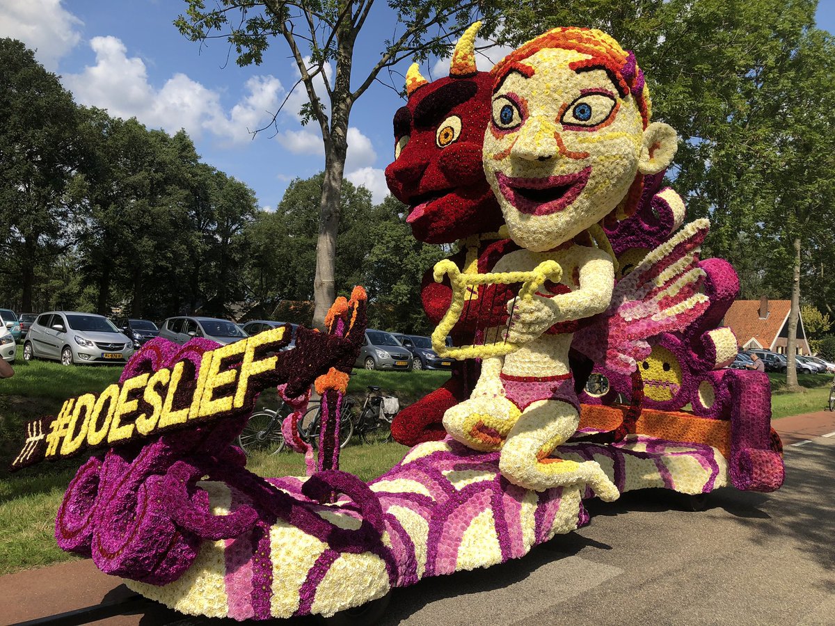 Ik wens u een gezond 2022 toe. Voor straks een veilige jaarwisseling. Ik hoop op een rustige nacht voor alle hulpverleners.