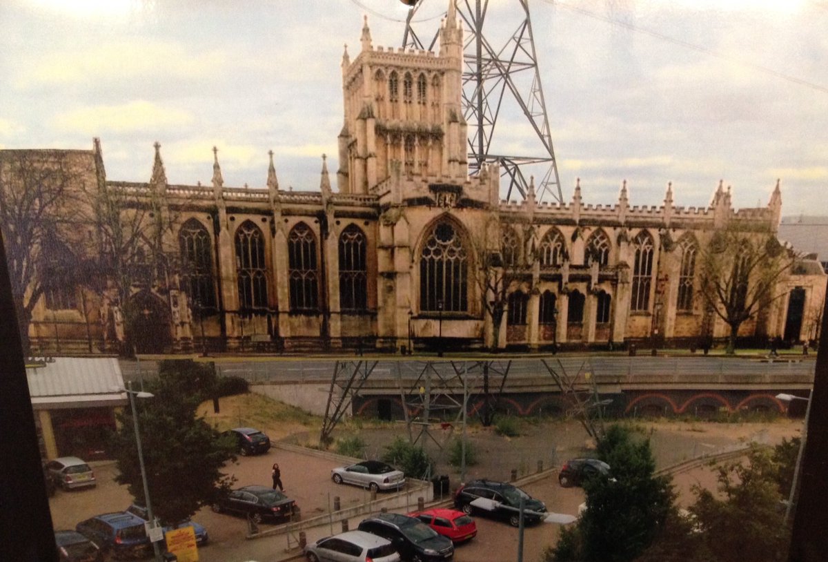 summerstown182's tweet photo. No4 Thanks @justshelter1 @WWRefugees @Care4Calais for giving me the opportunity to do some #Wandle #HighPath #Collywood walks with refugees & asylum seekers, I hope we can do some more next year https://t.co/2s8RibgmTx