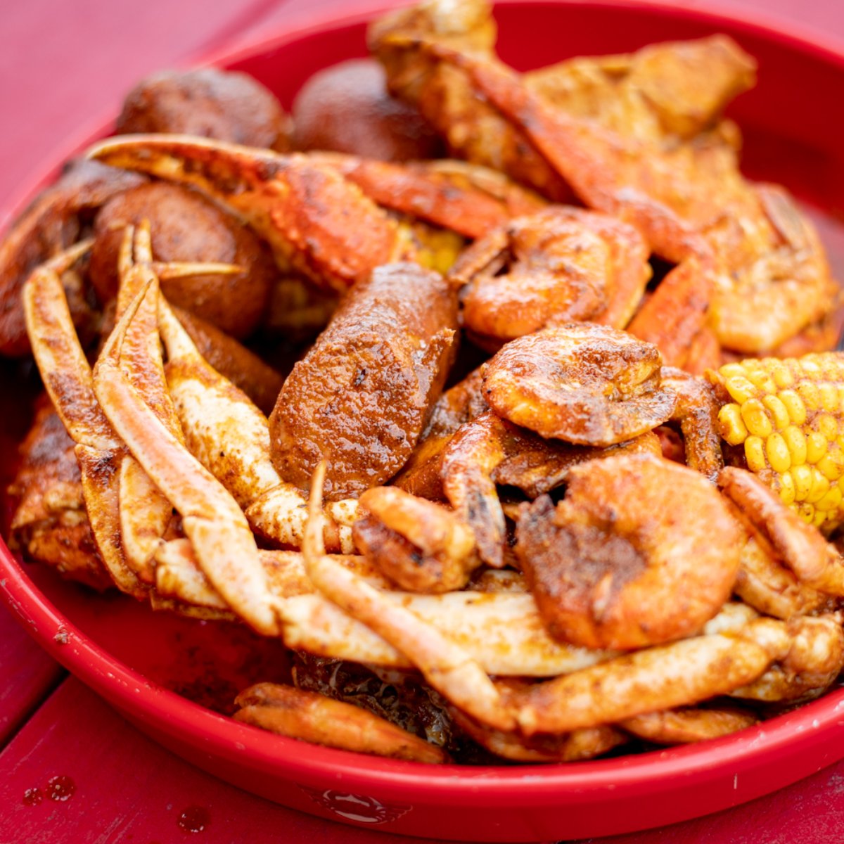 FortShack's tweet photo. We can't think of a better way to ring in the new year than with your favorite seafood in town. https://t.co/poVFYF86oL