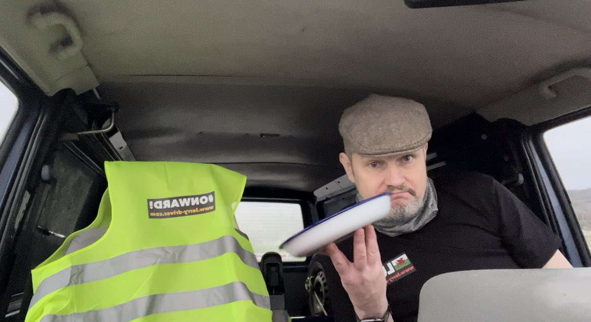 LukeVernon's tweet photo. Been filming and now making a video! #CabCooking; The Return! Be out this weekend.
Hope everyone has a safe and happy new year. Let’s hope 2022 is better for all of us. Blwyddyn Newydd Dda https://t.co/yYOBeu6qmB