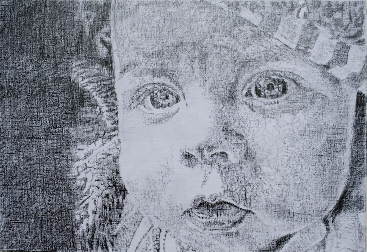 Delighted my pencil drawing on acrylic paper of Daisy has a new home for 2022 in Ireland! If you would like to commission a portrait that captures an important stage in your child's life, please follow this link bit.ly/3zdj5VN #childportraits