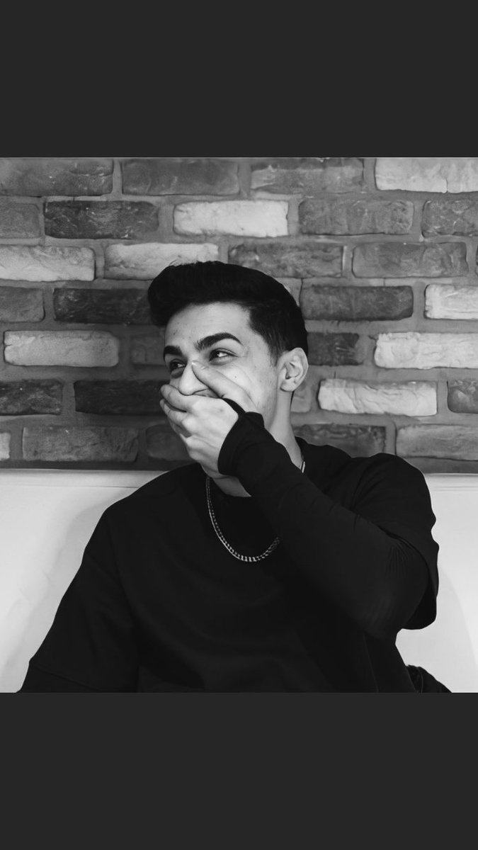 Yeni yılda sağlıklı,mutlu, huzurlu, başarılı ve çok sevgi dolu olan bir yıl olsun <a href="/cellatresmi/">Cellat36</a> aşk adam yeni yıldaki süprizin için teşekkürler geç oldu biraz ama💖