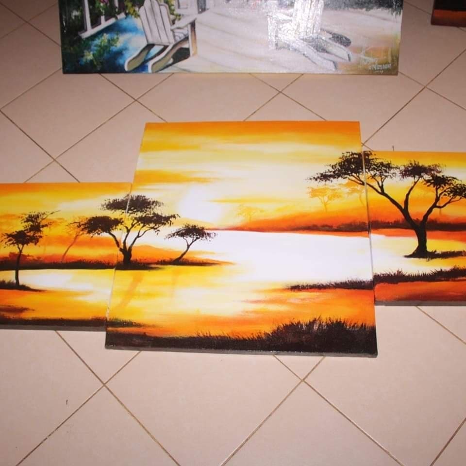nicci_Lin's tweet photo. My friend Wiliston Juma had beautiful paintings that he is selling to support the children from his orphanage.  They are all painted by Wiliston. If interested, please contact me for his details. Thank you and Happy New Year https://t.co/PaYkLkbZtj