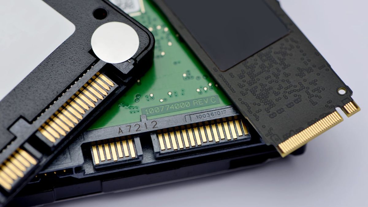 reach2ratan's tweet photo. New Malware Uses SSD Over-Provisioning to Bypass Security Measures - Tom's Hardware https://t.co/t6ZPlAqneO

#CyberSecurity #digital #Hackers #infosec @reach2ratan #malware #cloud #cloudsecurity #dataprotection #Privacy #infosec #informationsecurity #cloudcomputing https://t.co/CwF3LL6X4U