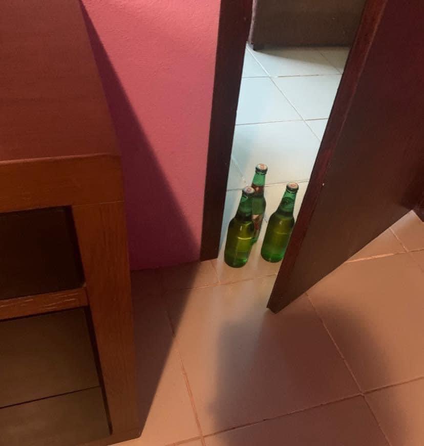 corridosybandas's tweet photo. Qué hacen acá tan temprano? Bueno, ya pasen. https://t.co/3a5SJRsvN0