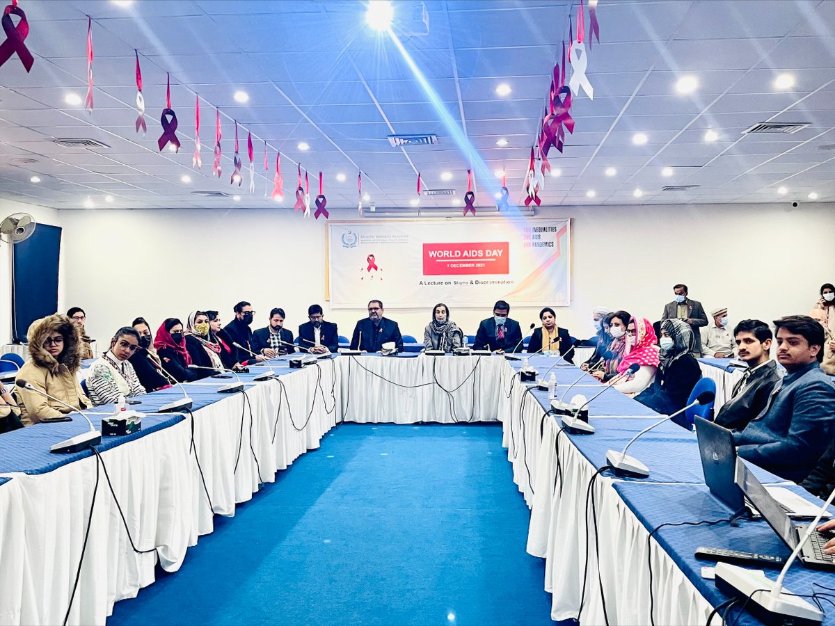 HealthSAcademy's tweet photo. AIDS is incurable & without treatment, the survival rate for someone with AIDS is about 3 years, a session was conducted to provide awareness regarding HIV/AIDS & also the stigma that people living with HIV experience.
#AIDS2021
#EndPandemic
#EndInequalities
#JoinhandswithHSA https://t.co/e7u9Iu542G