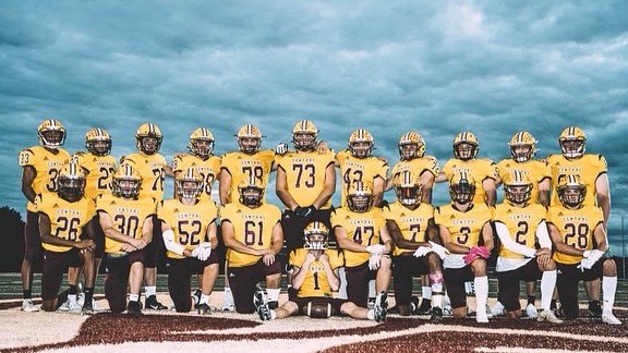 Central_Reg_FB's tweet photo. 2021 was a great year for our program. We took huge strides in the right direction &amp; we couldn’t be more proud of this group of seniors that have set the standard. Thank you to our Admin, BOE, faculty, community, parents, &amp; players for a great year! Onward and upward. https://t.co/k36Tsqagnc