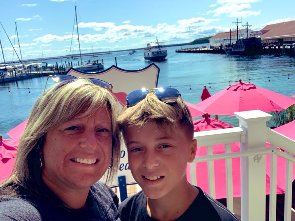 LLNewsome_2's tweet photo. Devil’s Kitchen #everysummer #familytradition @PinkPonyMI @sheplersferry https://t.co/1MV7OJ7EaT