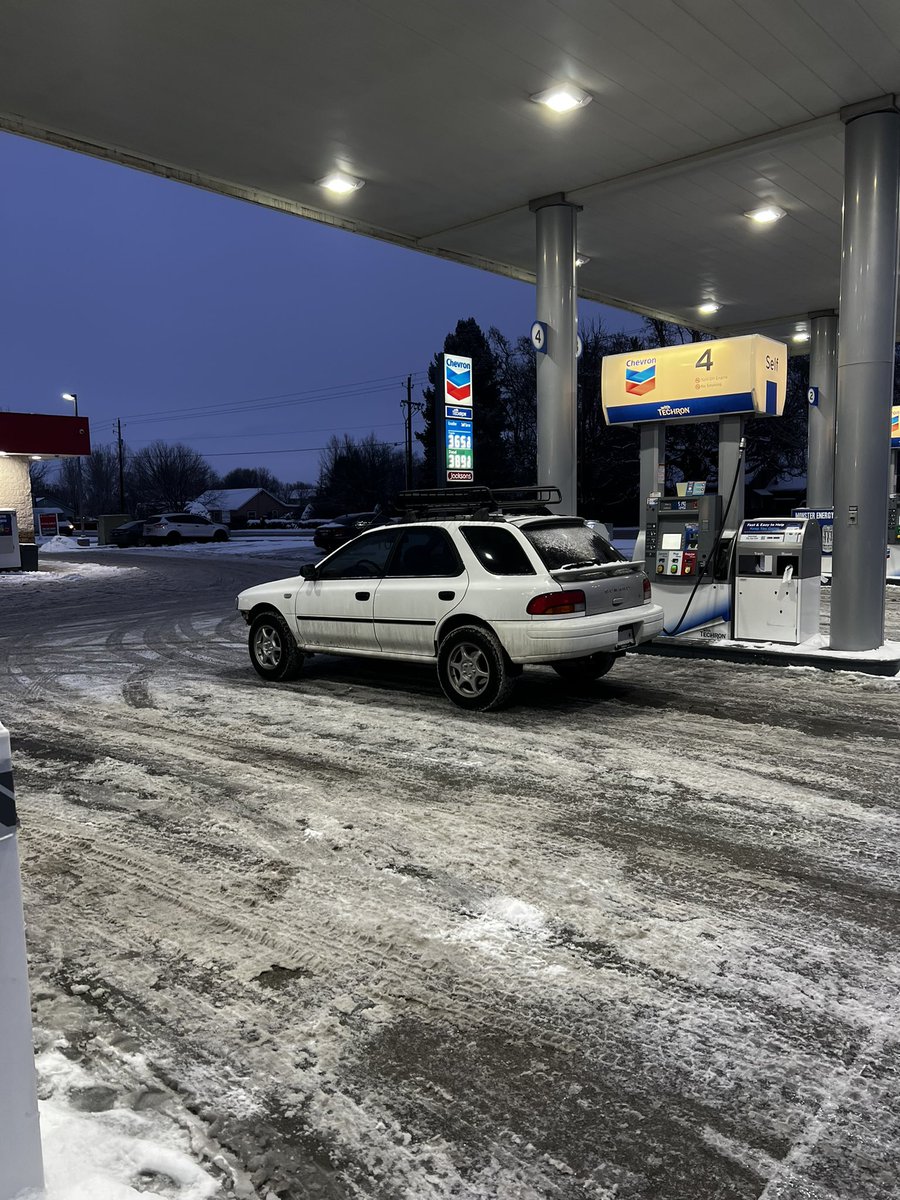 xaycob's tweet image. Gas