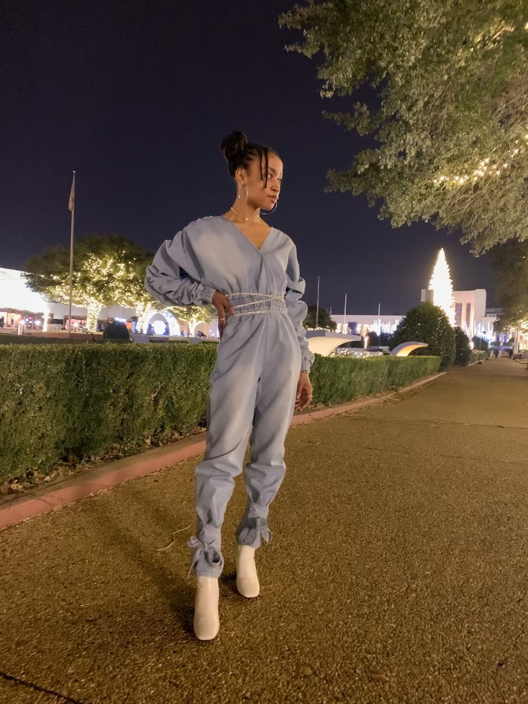 damoyee's tweet image. .@EnchantDallas was a dreamland!! Tonight is the last night of #DAMOYEE’s tour, stop by to ring in the new year with her at the Omni Hotel in Las Colinas!