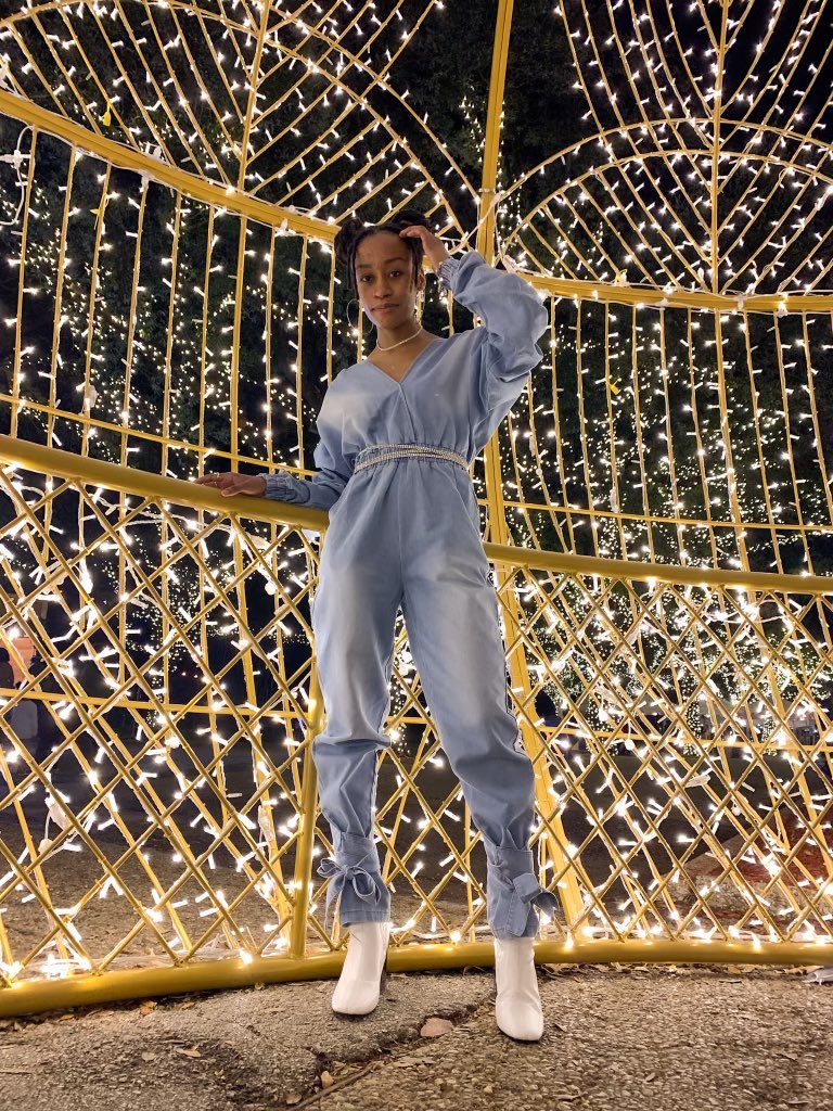 damoyee's tweet image. .@EnchantDallas was a dreamland!! Tonight is the last night of #DAMOYEE’s tour, stop by to ring in the new year with her at the Omni Hotel in Las Colinas!