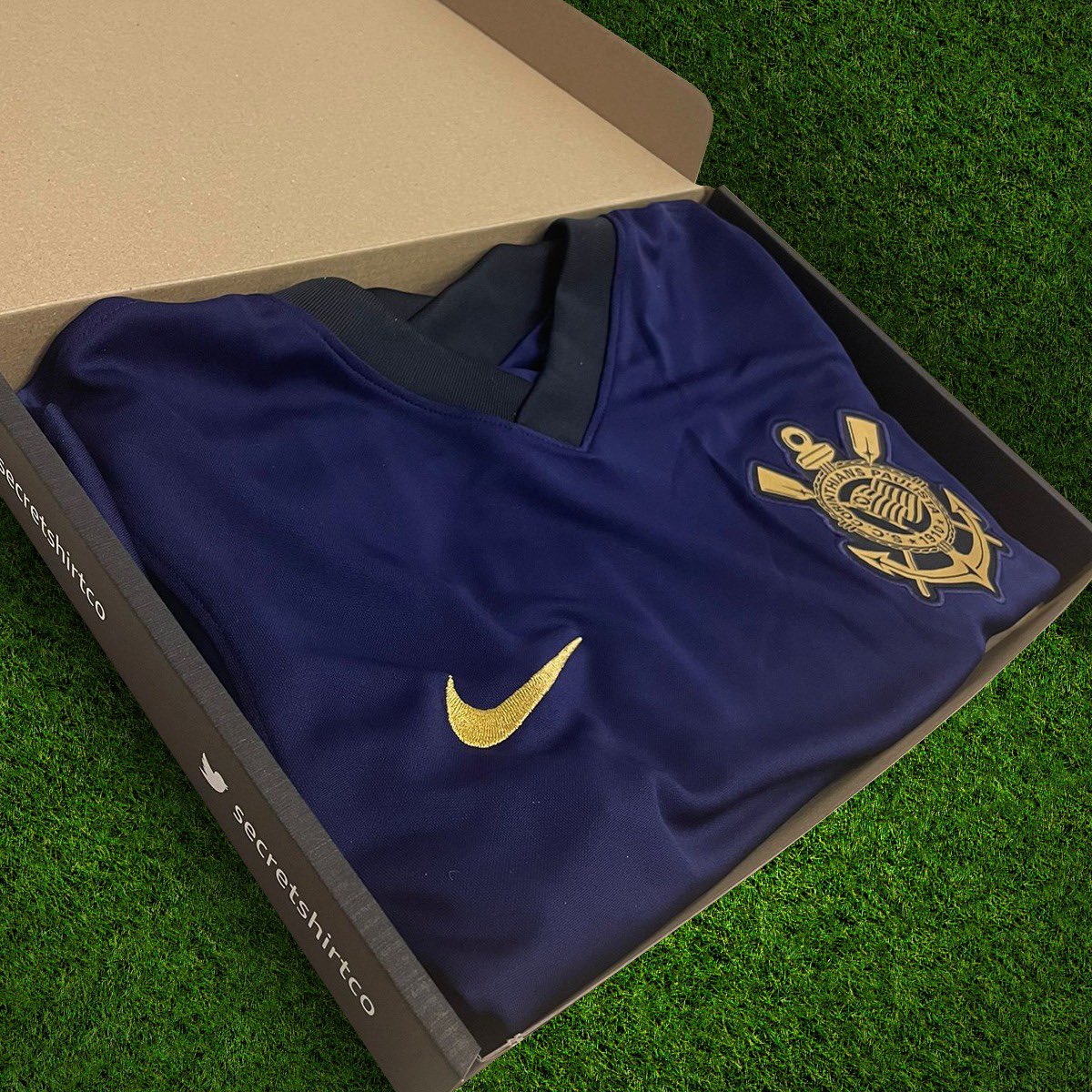 Secret Shirt Co New Years Eve Giveaway. 20/24. 

To enter 👇

🔄 Retweet this tweet
🤝 Follow us

Winner will be announced at 19.55PM, Good luck! 💥