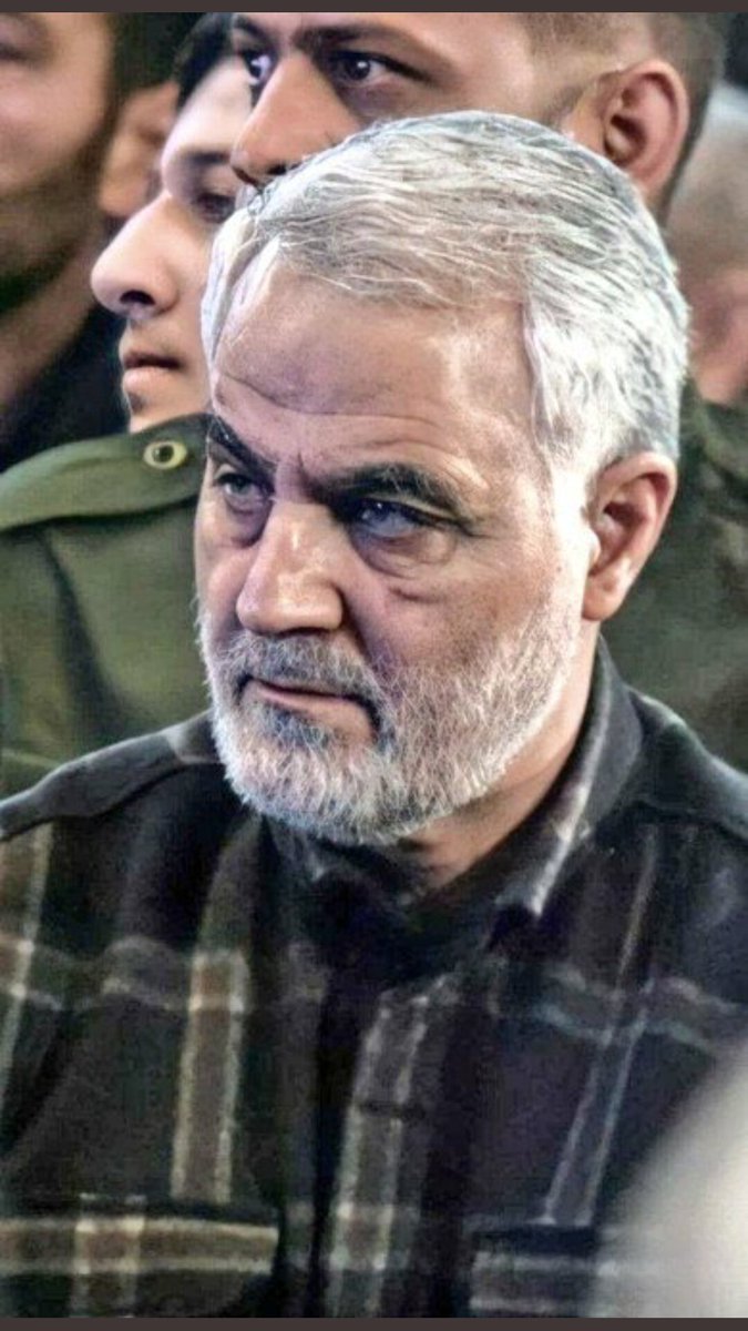Aliakbar_58's tweet photo. سخن از تاریخ و درد است.
سخن از مردان و زنان و انسان های باورمندی است که کمر به آبادانی و استقلال مام میهن بسته اند.
از آریوبرزن ها،بابک خرمدین ها،مازیارها و اسپهبد شروین ها گرفته تا چمران ها،صیادها و سلیمانی ها.
درد ما آنجایی است که روبروی خودم��ن هستیم؛
در حالیکه خودِ خودِمانیم! https://t.co/hXTJH8eyjO