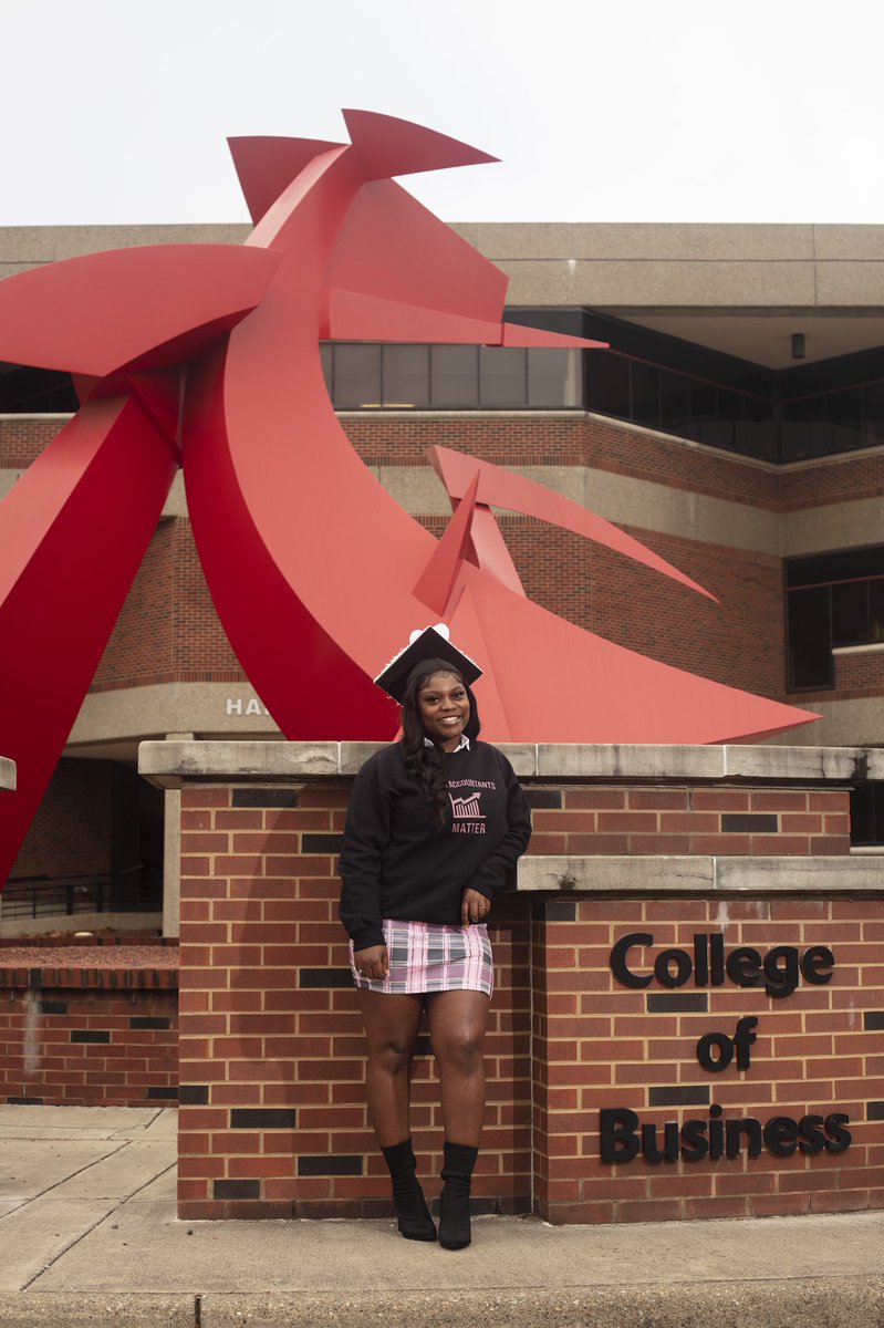 only1sdani_'s tweet photo. Black Accountants Matter๐ฉ๐พโ๐
#FirstGenerationCollegeGraduate #BlackStudentsGraduate https://t.co/kENabBPE1a