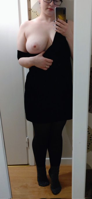 Happy new years everyone! Hoping this year will being you joy, and lots of boobs #HappyNewYear #NewYear2022<a href="/tag/boobs"class="tags"><span>#boobs</span></a><a href="/tag/bigboobs"class="tags"><span>#bigboobs</span></a><a href="/tag/happynewyear"class="tags"><span>#happynewyear</span></a><a href="/tag/pornhub"class="tags"><span>#pornhub</span></a><a href="/tag/newy"class="tags"><span>#newy</span></a>