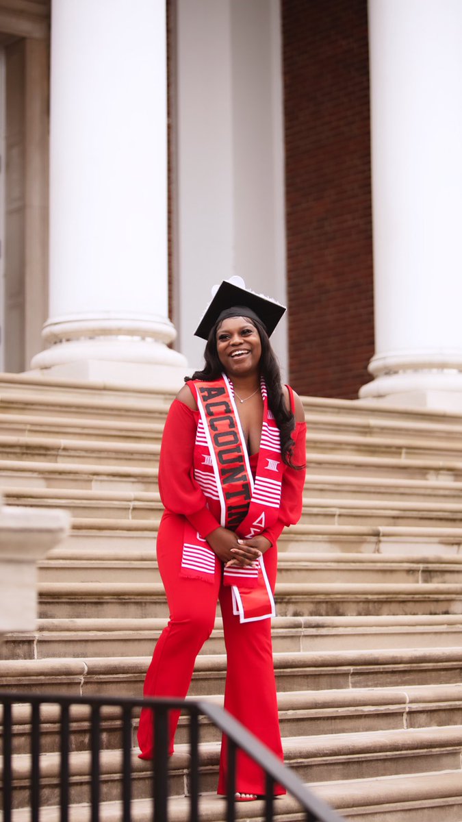 only1sdani_'s tweet image. This Flex Is Personal. This One Is For ME❤️

#AOML #XiMaΔe #FirstGenGrad