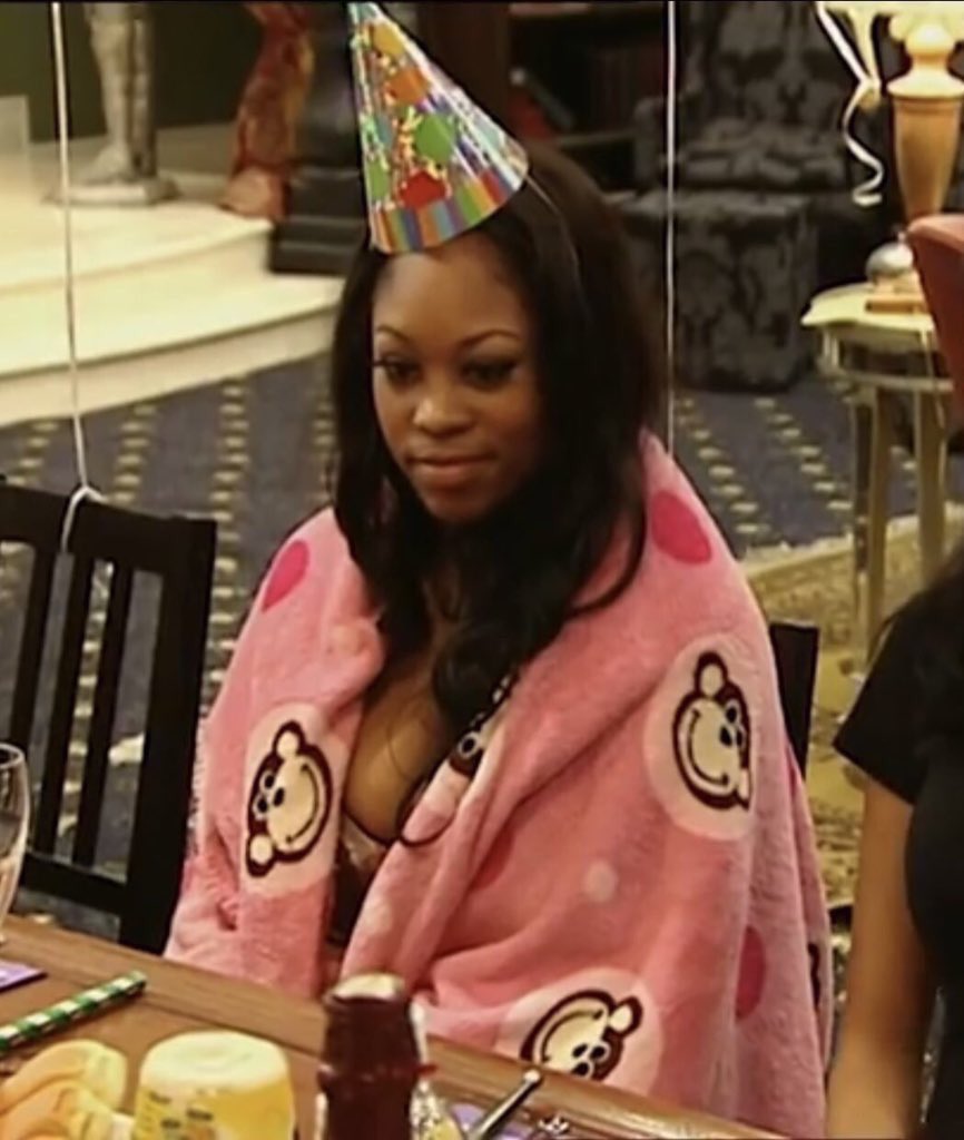 _countinstars_'s tweet photo. Me tonight at 12am inside by myself: https://t.co/9InXZwTZ56