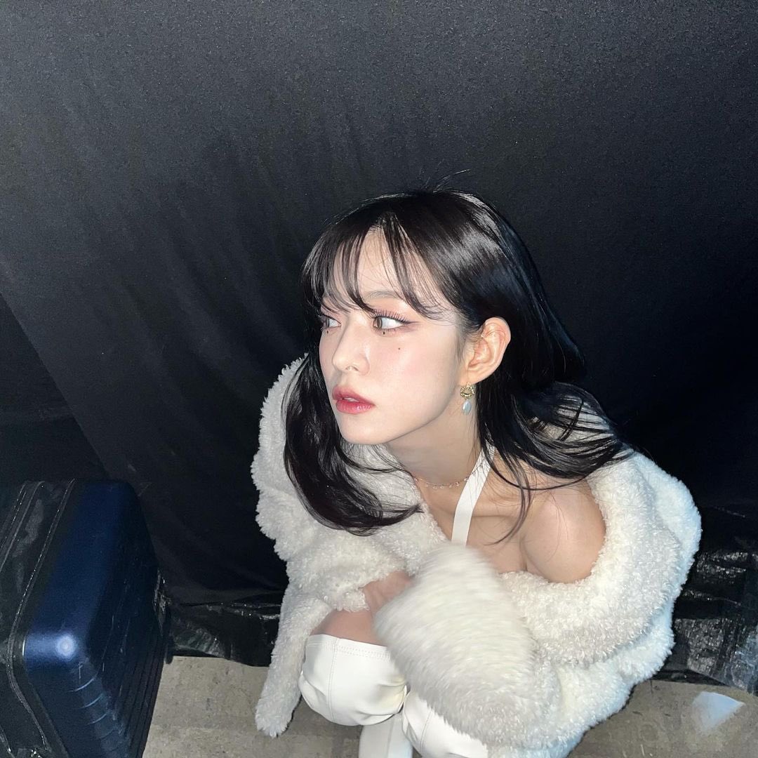 542CY's tweet photo. [𝗰.𝘆𝗼𝘂𝗻𝗴__𝟬𝟱𝟭𝟰]
올해의 마지막을 내 사람들과 또 나를 사랑해주는 사람들과 마무리할 수 있다는게 너무 소중하다 그리고 한명한명 다 고맙다고 너무 감사했다고 말하지 못해서 아쉽기도 했던 하루에요☺️ 2022년의 저도 잘 부탁해요☃️ https://t.co/5Si4vk3cFP