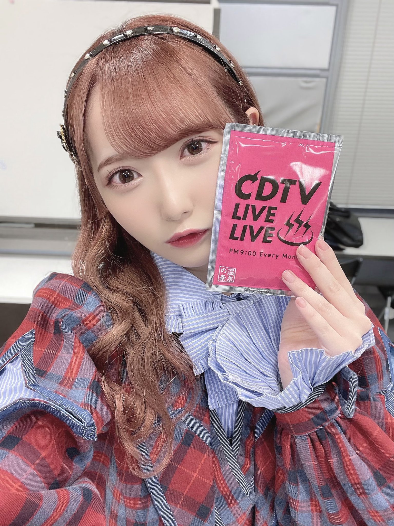 谷崎早耶 ペンライトフィルム （尾木波菜＆谷崎早耶）