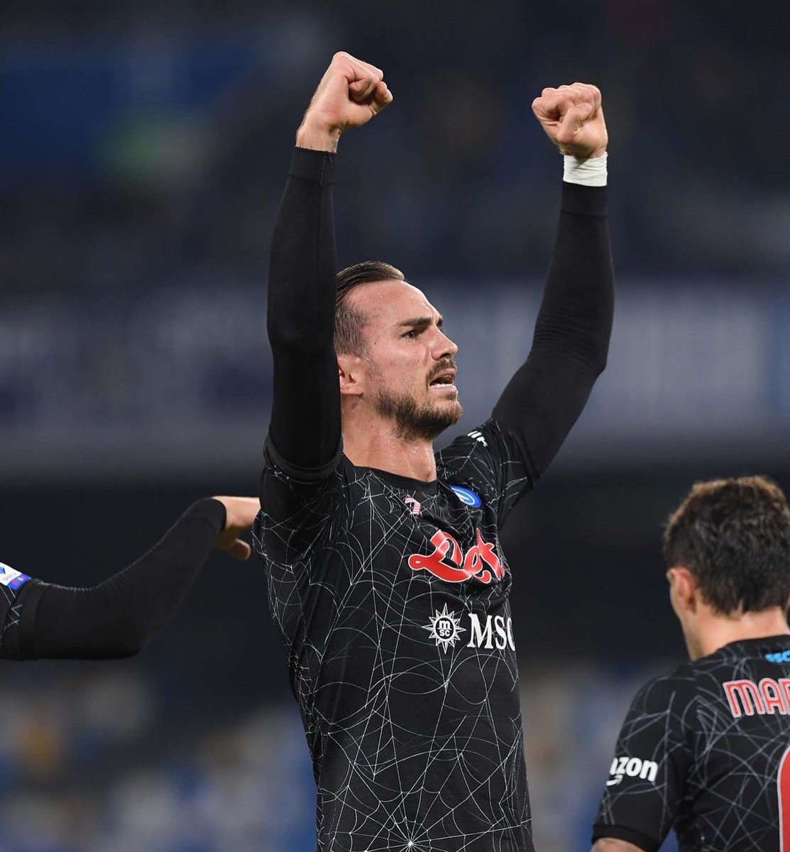 FabianRP52's tweet photo. Chiudo un intenso 2021 con alcune foto di quest'anno che per me sono più speciali🙏🏼 Spero che il nuovo anno porti a tutti tanta gioia e salute, buon 2️⃣0️⃣2️⃣2️⃣! 🥳

#FelizAño 🎉 https://t.co/P2GIZ1hTQS