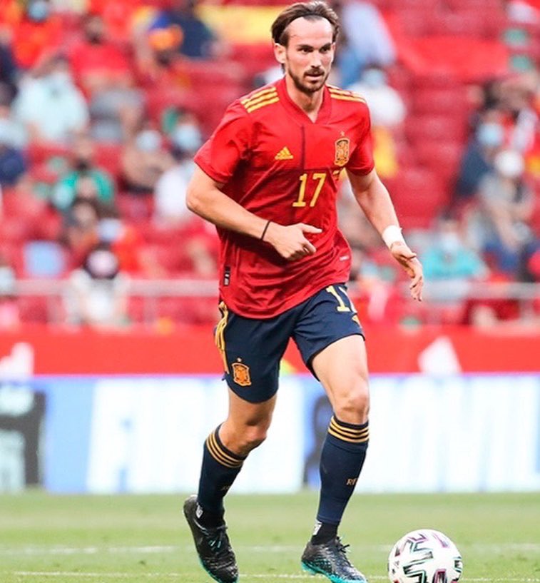 FabianRP52's tweet photo. Chiudo un intenso 2021 con alcune foto di quest'anno che per me sono più speciali🙏🏼 Spero che il nuovo anno porti a tutti tanta gioia e salute, buon 2️⃣0️⃣2️⃣2️⃣! 🥳

#FelizAño 🎉 https://t.co/P2GIZ1hTQS