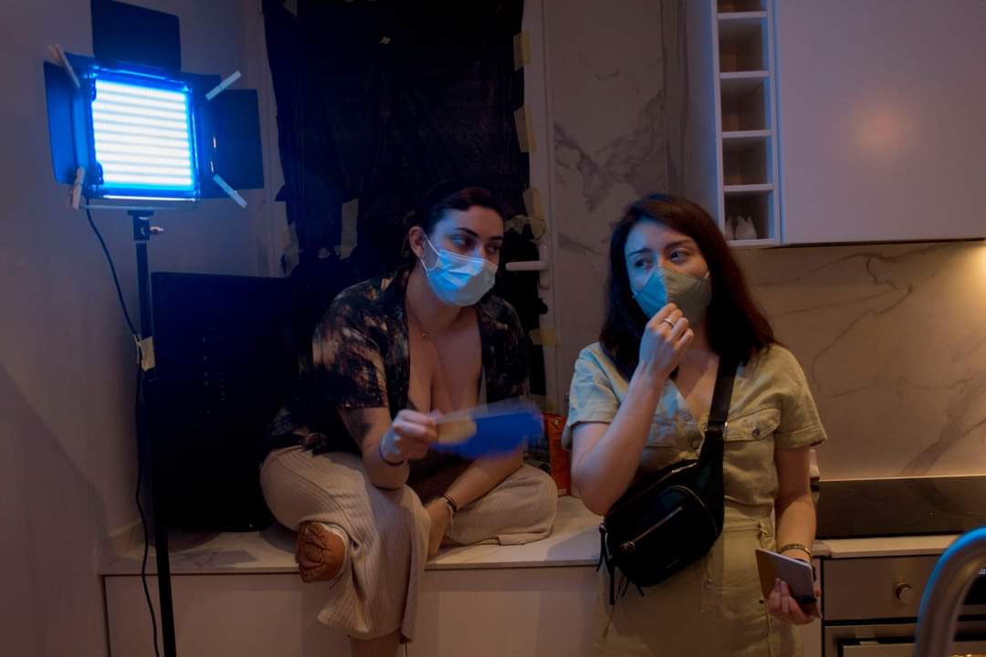 CRCVIDEOS's tweet photo. Para despedir este año 2021 y desearos un buena salida y entrada del año

Aquí os dejo algunas fotos mas del rodaje del Making off de la web-serie ALETHEIA

Si quieres ver la web-serie os dejo el link para que podáis verla
https://t.co/7NLFlBacfG

Feliz Navidad y felices fiestas! https://t.co/txgFjm6paq
