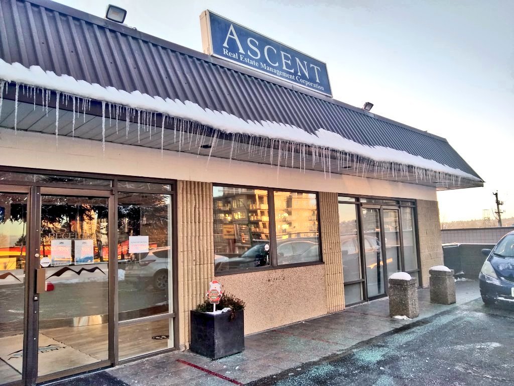 ascentpm's tweet photo. Well, the weather has given 2021 a fittingly bizarre ending to this year. A huge thank you to all of our staff, clients and contractors who have helped us get through it all. Here's to a fantastic 2022! 🥂 https://t.co/hZxqQNgZvM