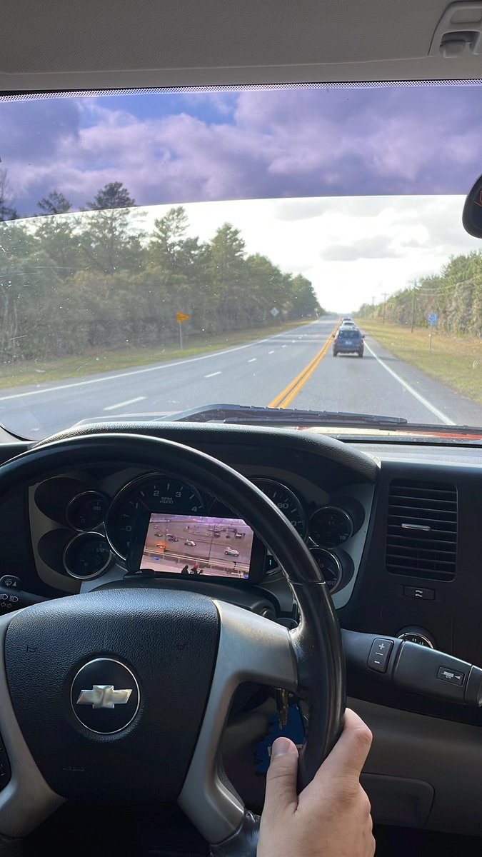 Rheamoss88's tweet photo. Cheering on all our Florida drivers with @Gorski07 ! We’ll be back next year, for sure, had a new baby to take care of! #tweetyourfloseat #shootout2022 @FloRacing @TulsaShootout https://t.co/N0PDHPeGqn