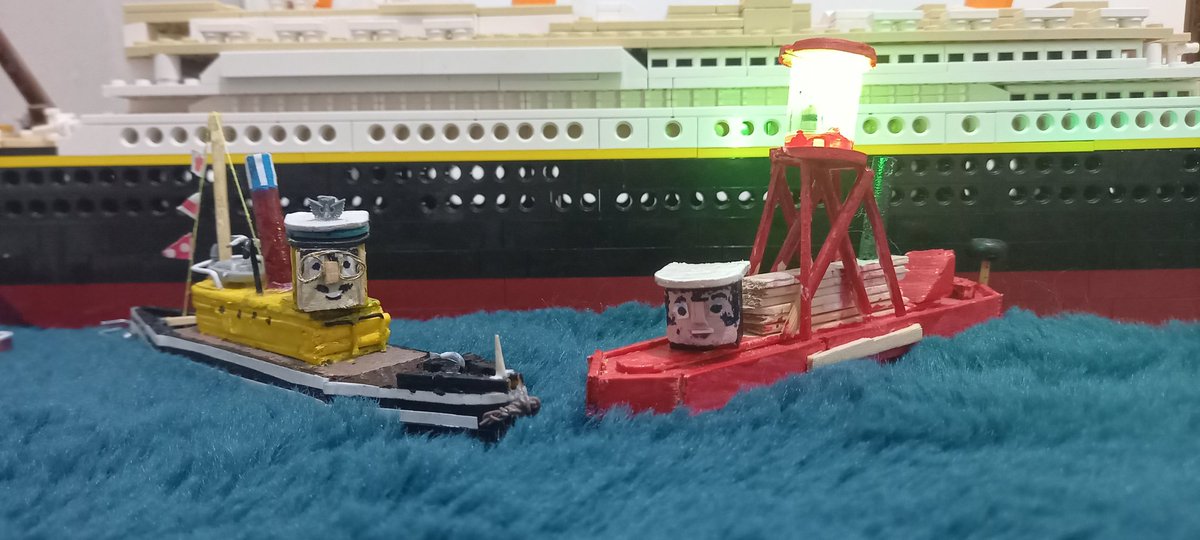 thetrainman13's tweet image. "For the sake of Auld lang syne"
Hello to all, I hope your doing well
Thanks to everyone who has supported me this year, your friendship and encouragement mean the world
As this year winds to a close, I'd like to wish everyone a safe, happy and healthy New year,
Cheers,
Shane