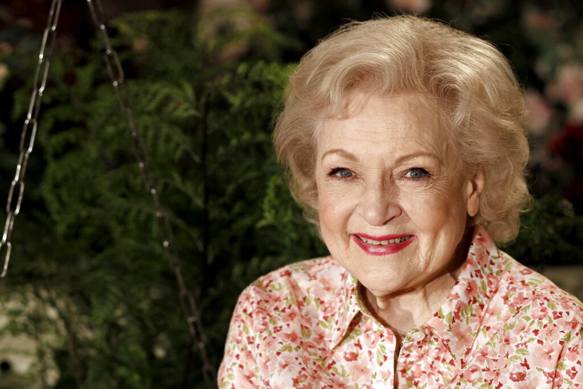 Our treasure. Our Golden Girl. 
Rest peacefully Betty White 💔