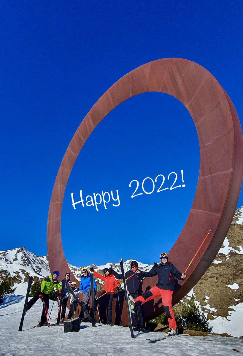 annasalacunill's tweet photo. Bon any 2022!
Feliz año 2022!
Happy new year 2022!
Per continuar disfrutant de les persones que #estimo i per un 2022 ple de #salut #amor #felicitat i viatges ! 😍💪🏻 @adriacurran https://t.co/PbSjIQQRGx
