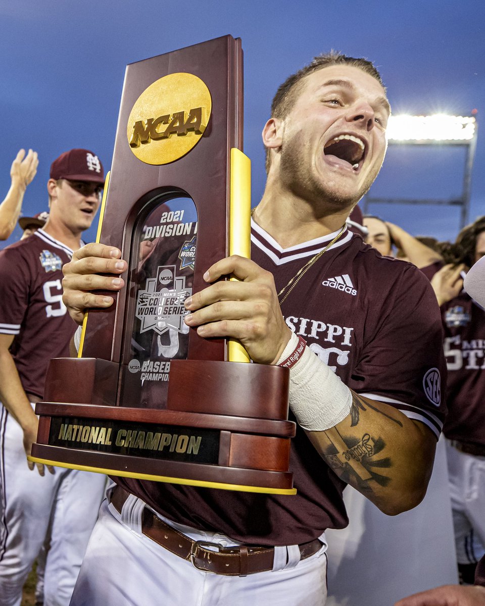 Leaving 2021 on #MaroonFriday like…