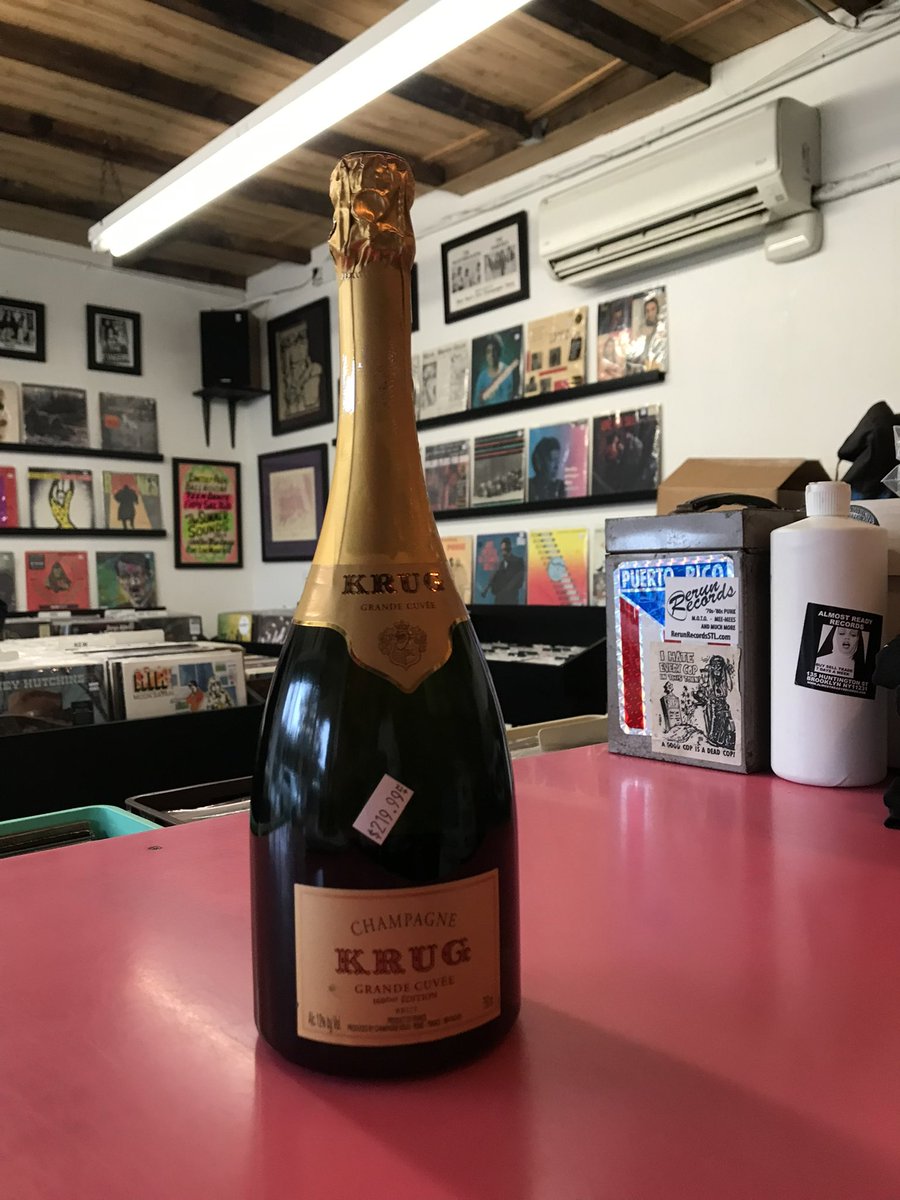 AlmostReadyNYC's tweet photo. Open til 8 tonight! Closed tomorrow!! Happy and safe New Years everybody!!! https://t.co/9fKrKenvEf