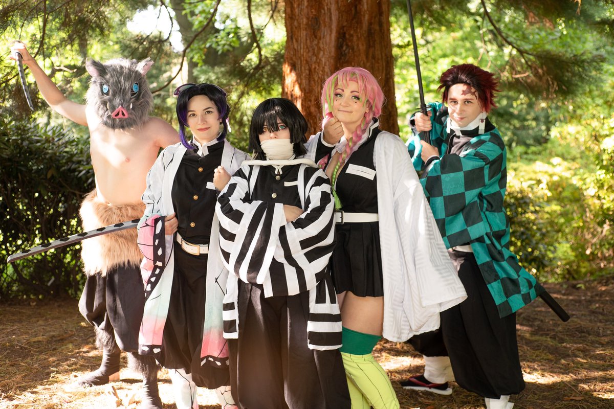 Wir wünschen euch einen guten Rutsch ins neue Jahr!

#DemonSlayer #kimetsunoyaiba  #anime #cosplay #鬼滅の刃 #鬼滅の刃コスプレ #コスプレ