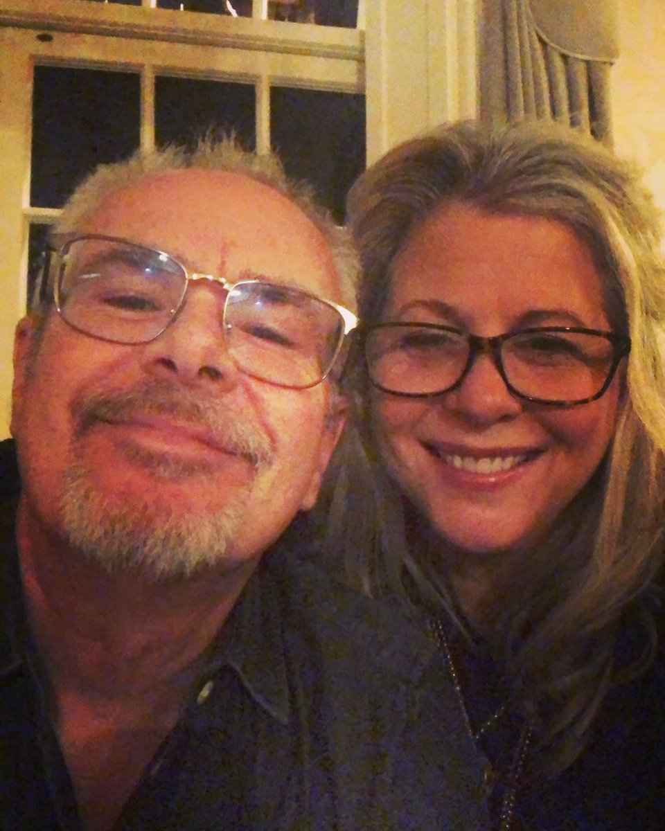 Happy New Year 🎉  with love from me &amp; him <a href="/NikKershaw/">Nik Kershaw</a> 😘😘😘