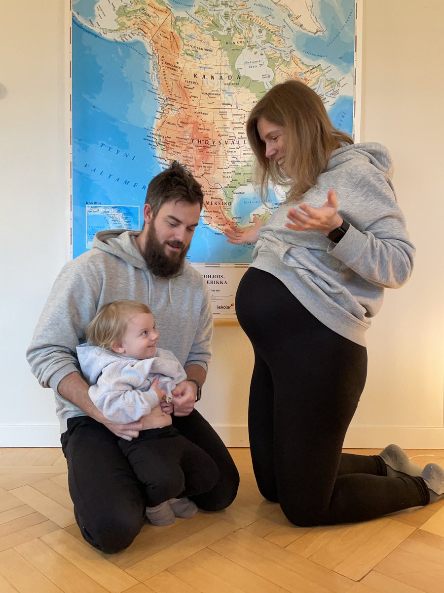 LinusEkenstam's tweet photo. 2021 in review… 

Wanted to write something smart, funny and insightful, fuck it. 

Instead. We’re having another baby

🥰❤️👶🏻 https://t.co/EKNUTE9OE1