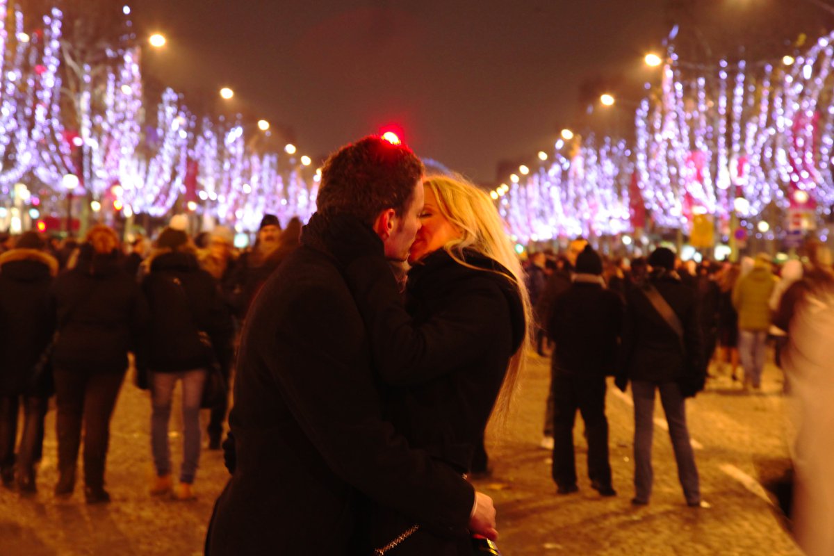 wostokpress's tweet photo. #Paris #champselysées  31 décembre 2010 ©Tatif/Wostok Press https://t.co/vSGeekTJGK
