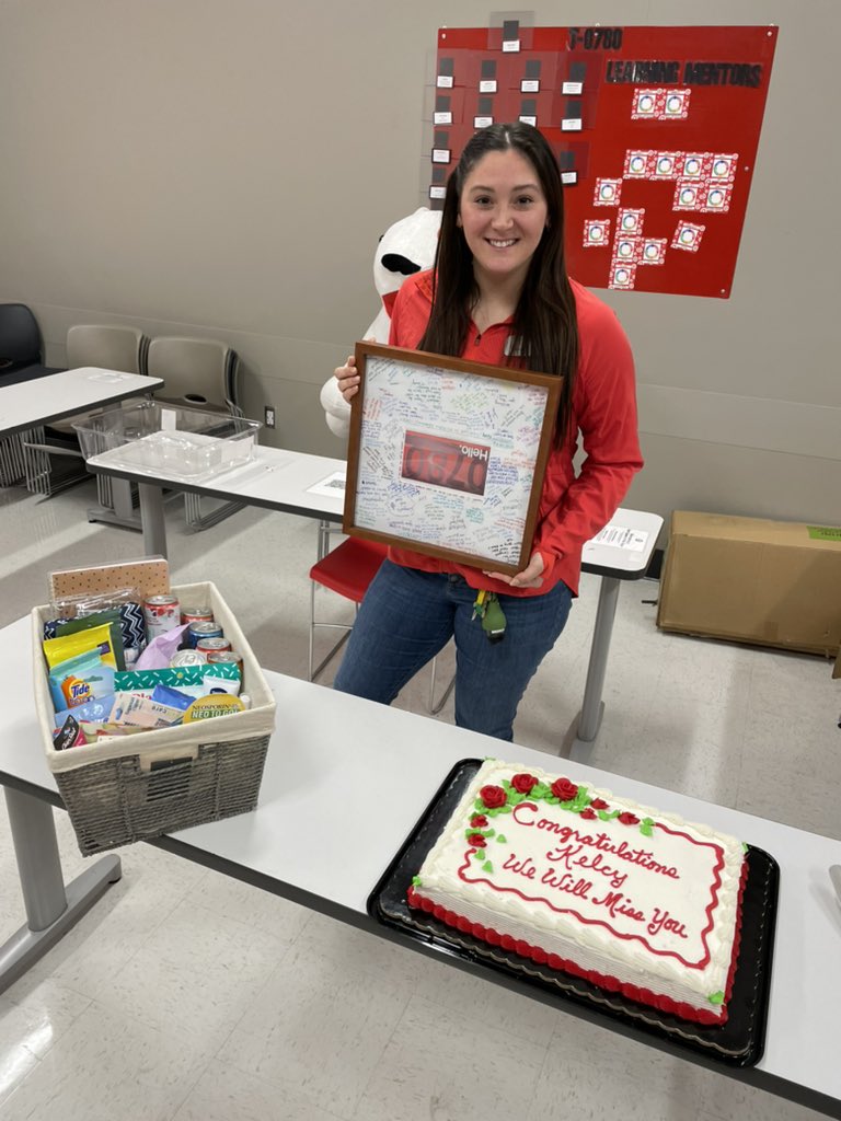 Beyond PROUD and happy for this Target leader. It isn’t good bye it’s talk to you soon as you get to become my PM partner. 2022 is your year 👏🏻👰🏻‍♀️🔨🎯 #PMBP #ProudSD #2022 <a href="/kelcy_perry/">Kelcy Perry</a> <a href="/tfarmer216/">Travis Farmer</a> <a href="/Kvashley13/">Katie Ashley</a>