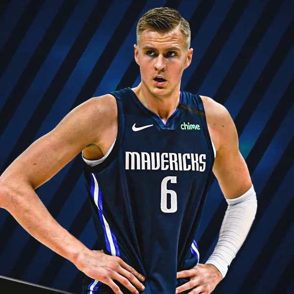 Mavs_FFL's tweet image. New Years giveaway: Three people who RT this tweet will win (2) tickets to a Mavs game. Winners announced next week. 

@kporzee | #NBAAllStar