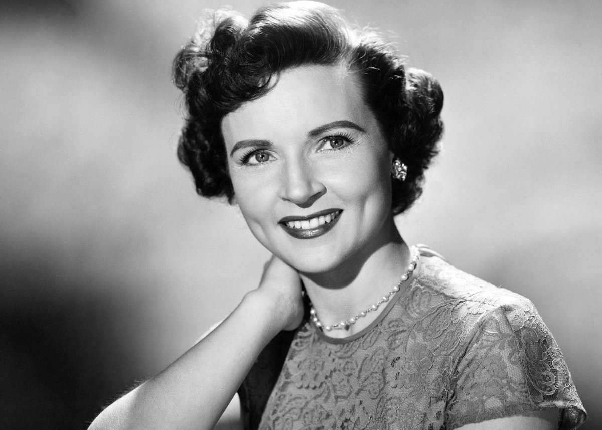 David_Onda's tweet image. There’s nothing I could possibly say to properly pay tribute to Betty White—a trailblazer, TV icon, comedic force of nature and, by all accounts, one of the kindest people on the planet. She deserved to see 100. Thank you for everything, Betty.
