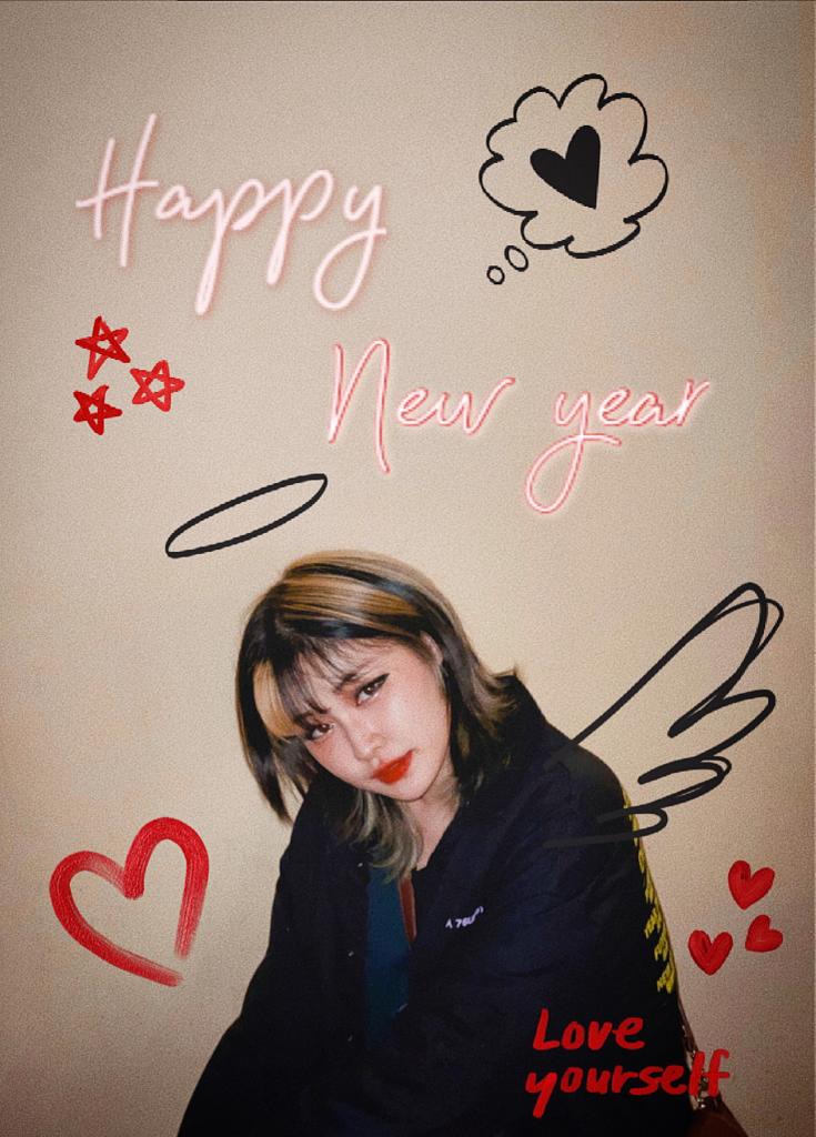 Happy New Year🎉🎉
새해복 많이 받으세요 💖
¿Cuáles son vuestros deseos para el 2022?🎁
여러분들이 2022년에 꼭 이루고싶은 일들은 무엇인가요? 😍